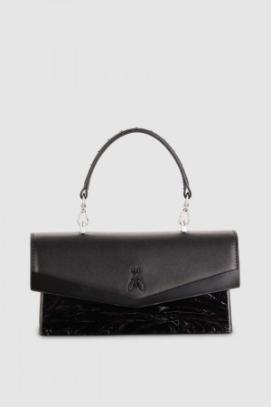 Patrizia Pepe Fly Bamby Shoulder Bag With Chain Čierne | 142-BUTMRG